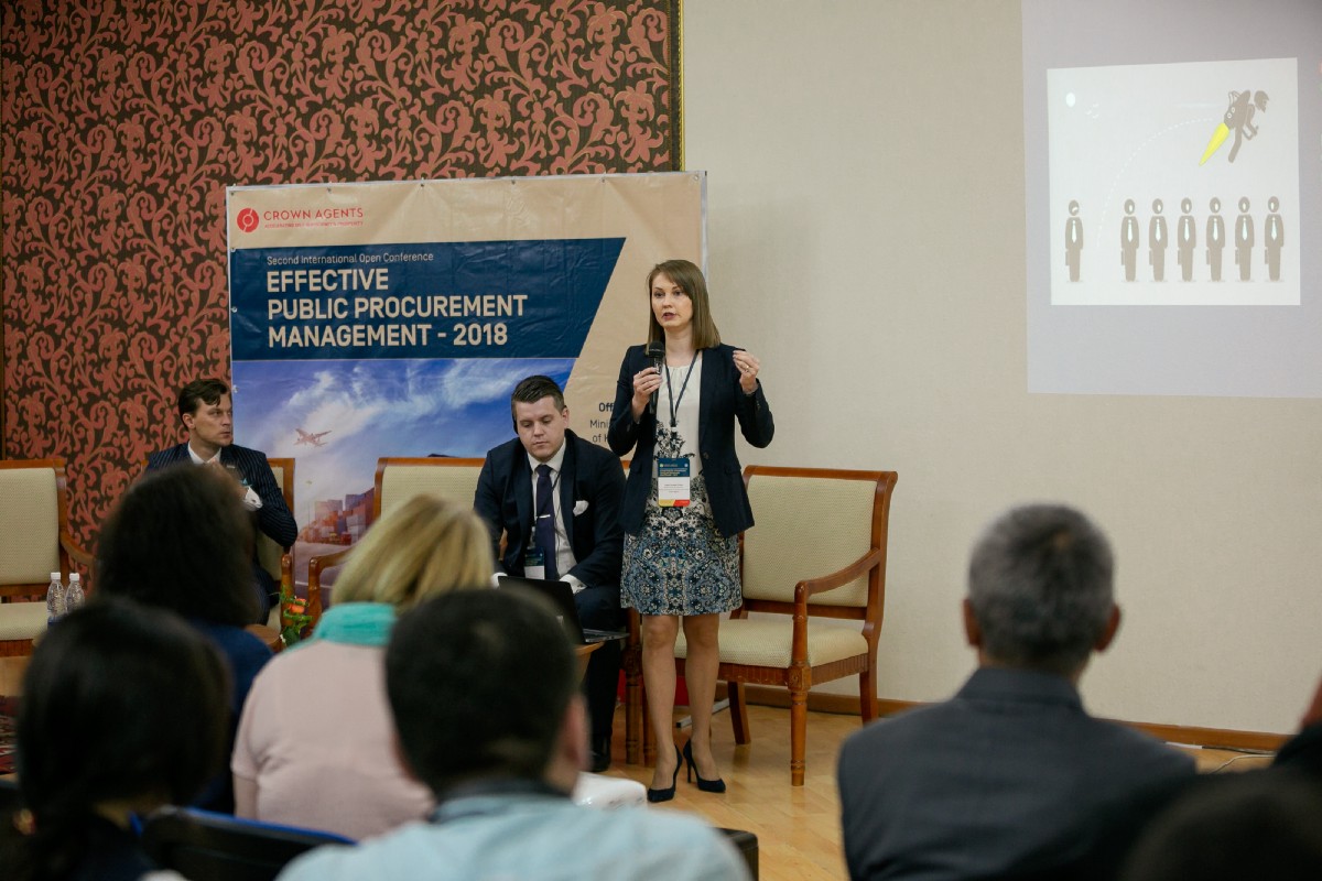 Olga Silvestrova presenting at our procurement conference in Kyrgyz